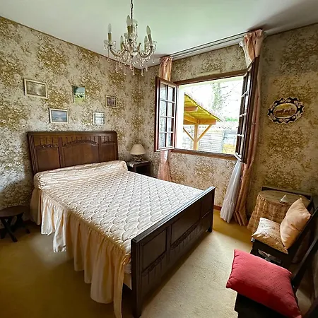 Holiday home Maison Dans La Foret